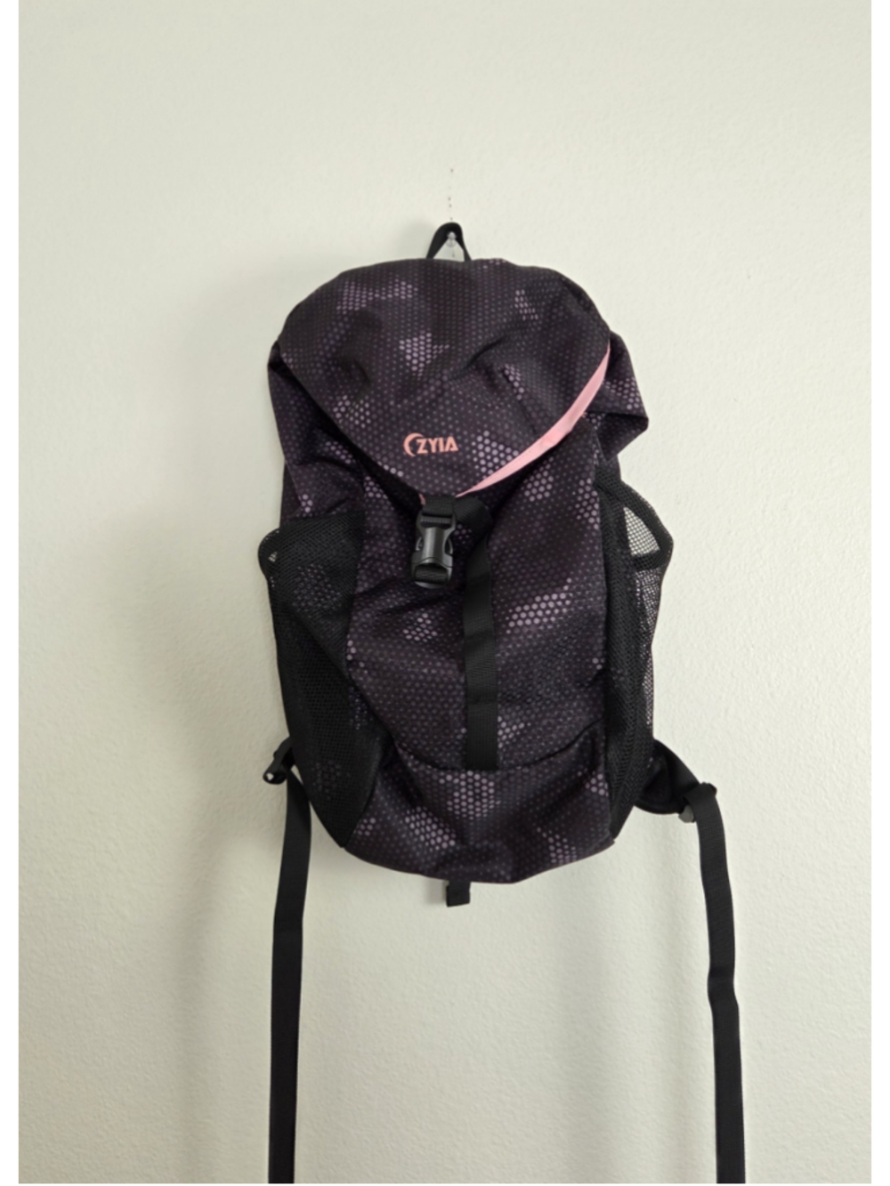Zyia Active 17L Trekking Backpack in Black and Pink